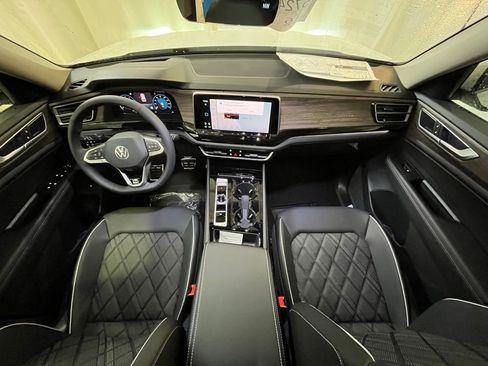New 2026 Volkswagen Atlas SEL Premium R-Line AWD/4WD image 13
