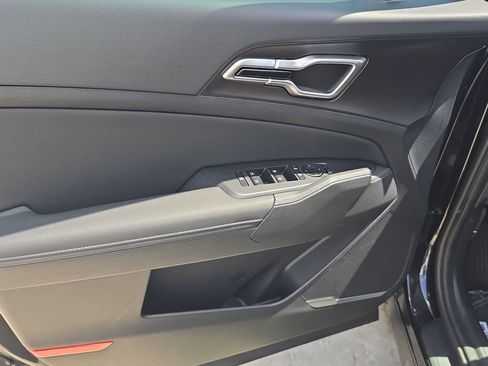 New 2026 Kia Sportage EX AWD/4WD image 18