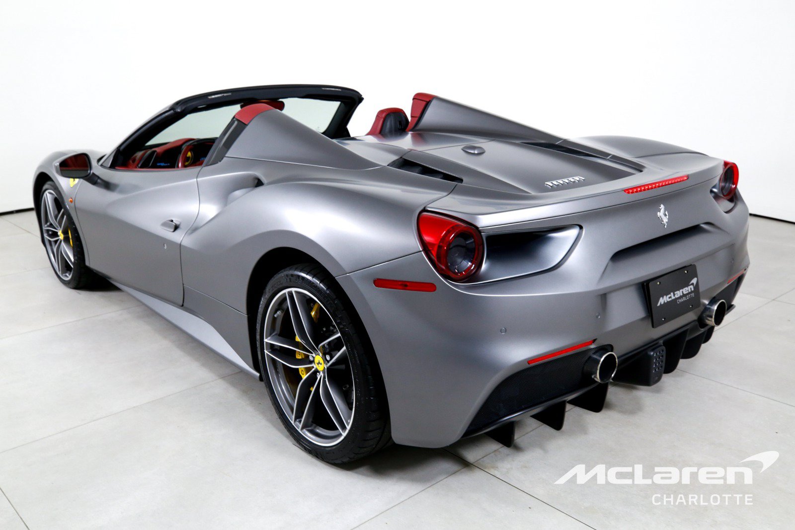 Used 2018 Ferrari 488 Spider RWD image 7