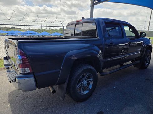 Used 2012 Toyota Tacoma PreRunner w/ SR5 Pkg RWD image 4