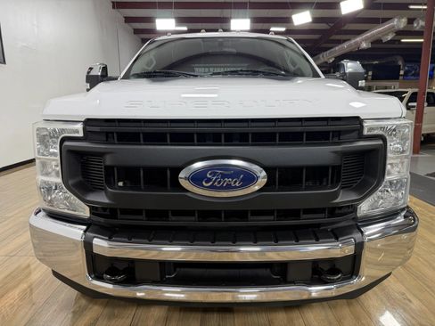 Used 2020 Ford F350 XL w/ Power Equipment Group AWD/4WD image 2