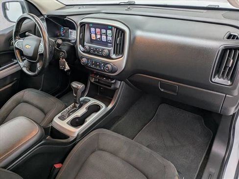 Used 2018 Chevrolet Colorado LT w/ LT Convenience Package image 18