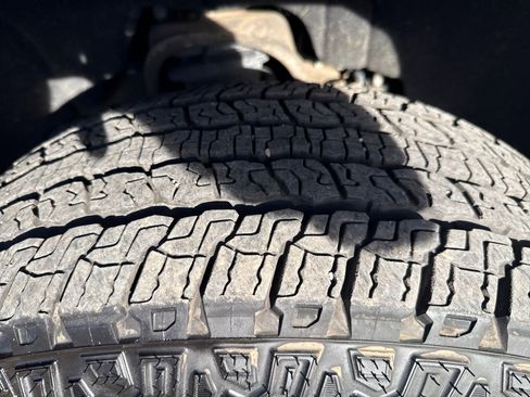 Used 2018 Chevrolet Silverado 1500 LT w/ All Star Edition image 27