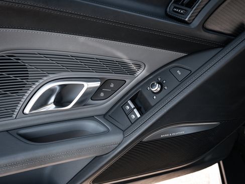 Used 2017 Audi R8 V10 plus image 18