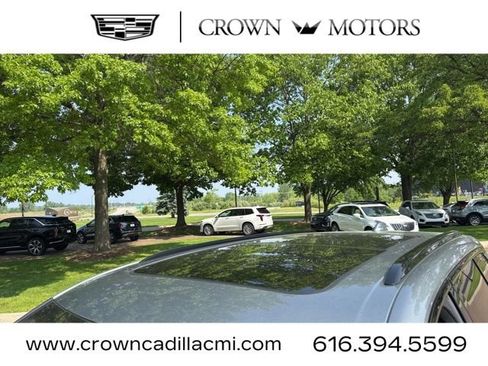 New 2026 Cadillac Vistiq Sport image 7