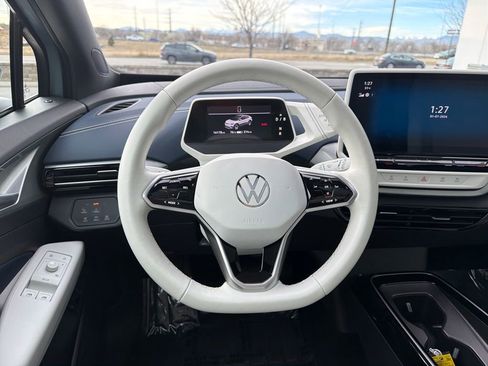 Used 2023 Volkswagen ID.4 Pro S image 17