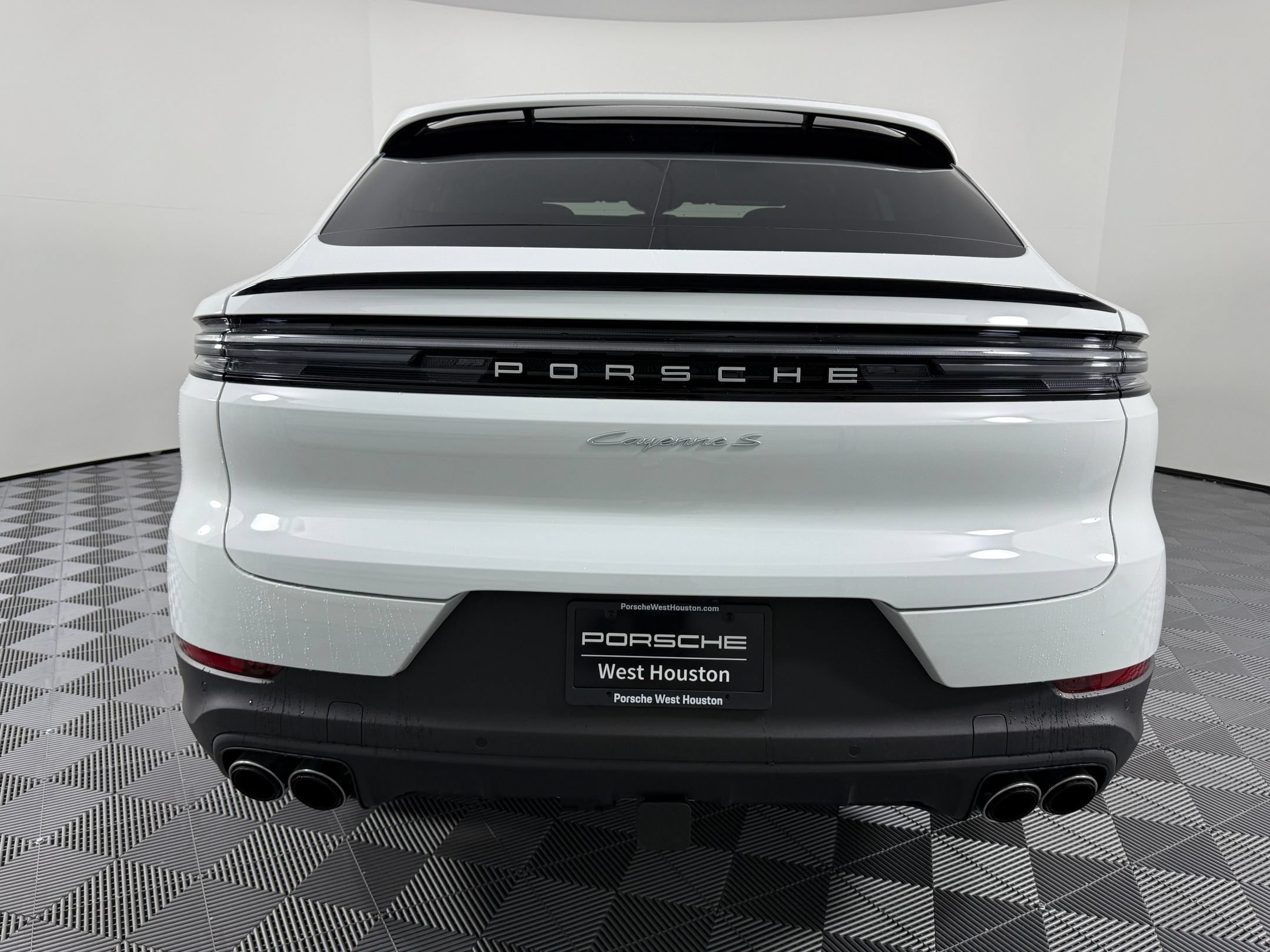 Certified 2026 Porsche Cayenne S AWD/4WD image 10