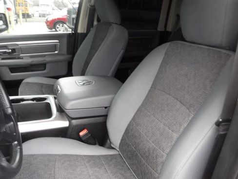 Used 2019 RAM 1500 Lone Star image 34