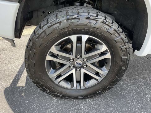 Used 2020 Ford F150 XLT w/ Equipment Group 302A Luxury image 12