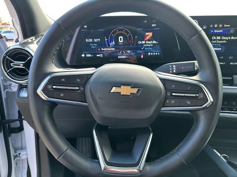Used 2025 Chevrolet Equinox LT AWD/4WD image 27