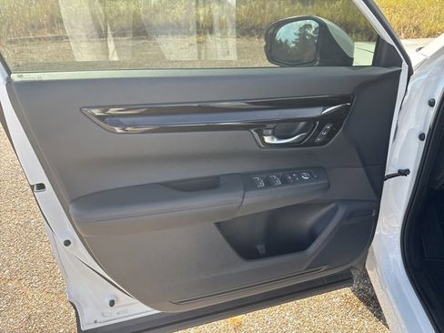 Used 2025 Honda CR-V EX-L image 17