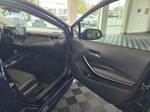 Used 2020 Toyota Corolla XLE w/ Carpet Mat Package (TMS) image 45