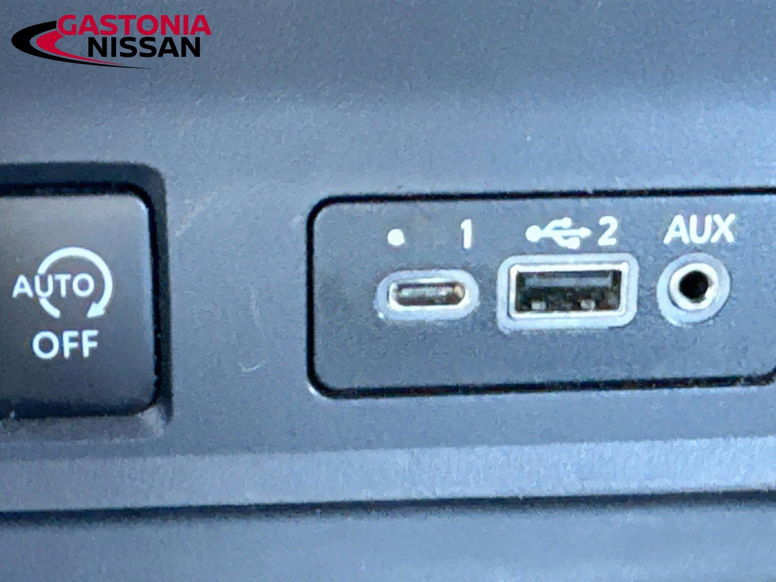 Used 2024 Nissan Sentra SV FWD image 23