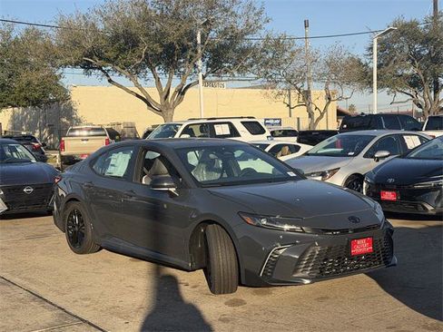 Certified 2026 Toyota Camry SE image 3