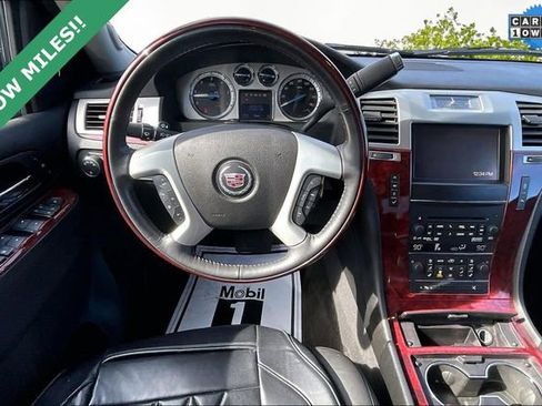 Used 2013 Cadillac Escalade EXT Premium AWD/4WD image 5