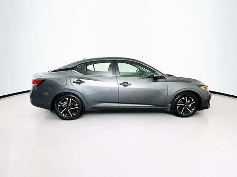 Used 2024 Nissan Sentra SV image 10
