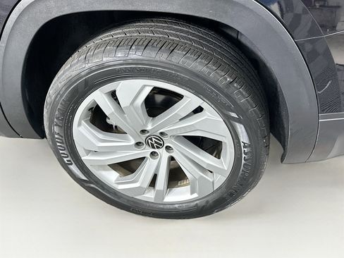 Used 2023 Volkswagen Atlas SE image 11
