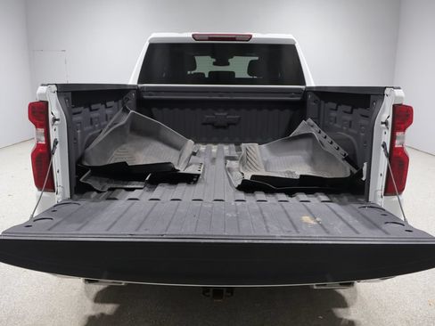 Used 2023 Chevrolet Silverado 1500 LT AWD/4WD image 4