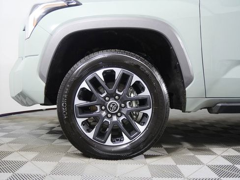 Used 2024 Toyota Tundra Limited image 8