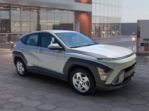 Used 2024 Hyundai Kona SE FWD image 18