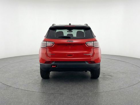 Used 2025 Jeep Compass Trailhawk image 7