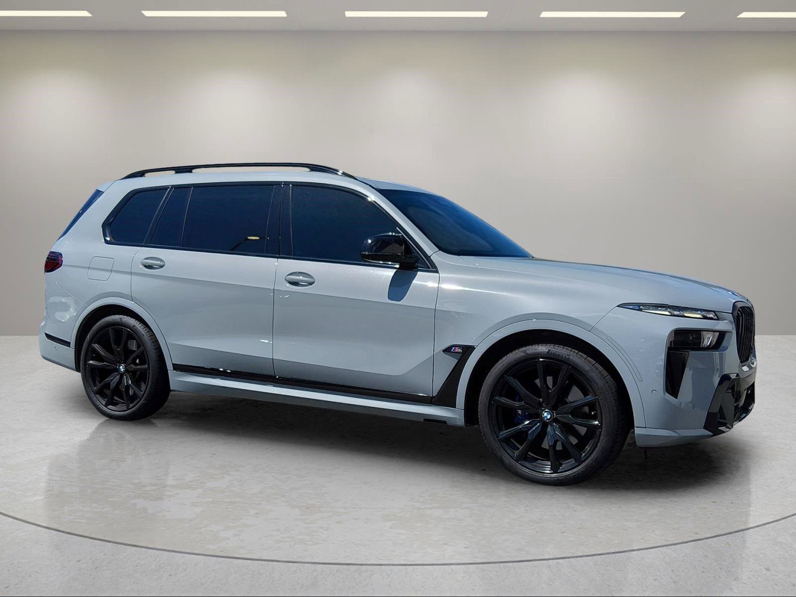 Used 2024 BMW X7 M60i w/ Executive Package AWD/4WD image 7