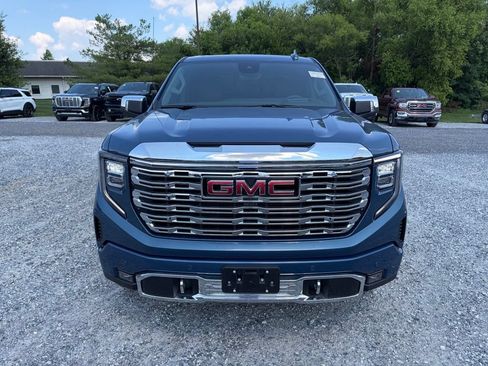 Used 2025 GMC Sierra 1500 Denali w/ Denali Reserve Package AWD/4WD image 17