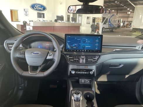Used 2025 Ford Escape ST-Line Select w/ Tech Pack #1 AWD/4WD image 15