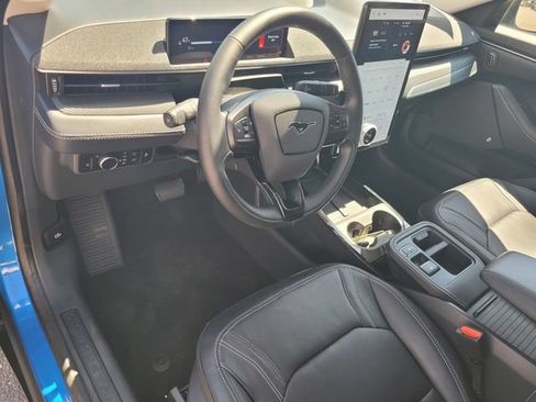 Certified 2025 Ford Mustang Mach-E Premium RWD image 9