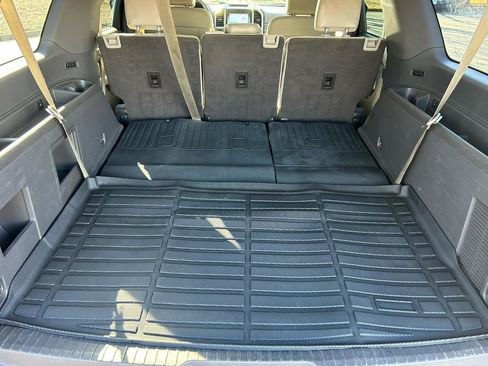 Used 2021 Ford Expedition Max XLT image 23