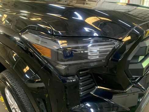 Used 2024 Toyota Tacoma 2WD Double Cab image 33