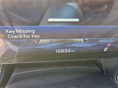 Used 2025 Chevrolet Equinox LT image 19