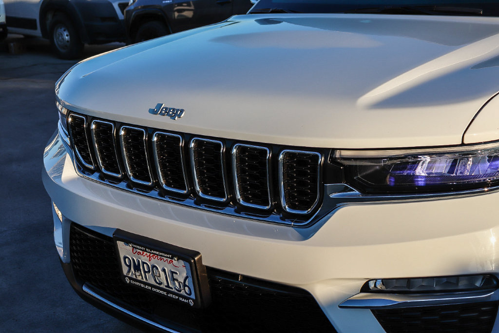Used 2024 Jeep Grand Cherokee Limited RWD image 5