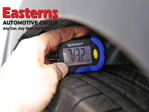 Used 2024 Toyota Corolla Cross L AWD/4WD image 26