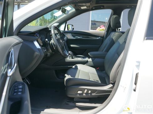 Used 2024 Cadillac XT6 Sport w/ Technology Package AWD/4WD image 20