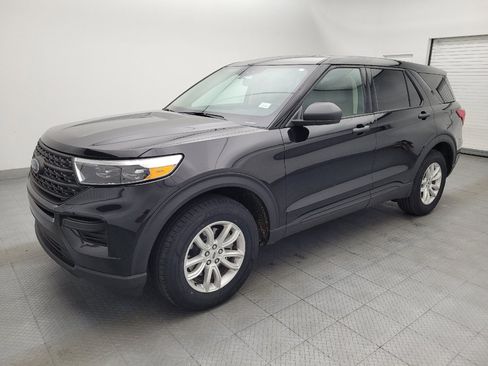 Used 2021 Ford Explorer 4WD w/ Class III Trailer Tow Package image 2