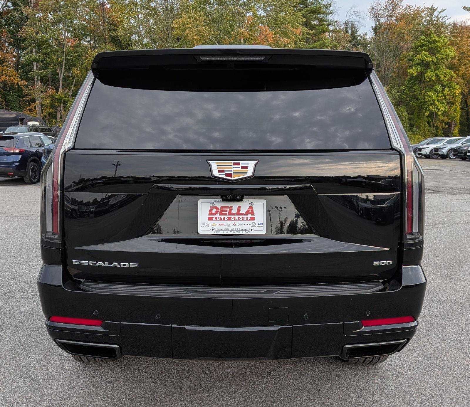 Used 2026 Cadillac Escalade Sport AWD/4WD image 9