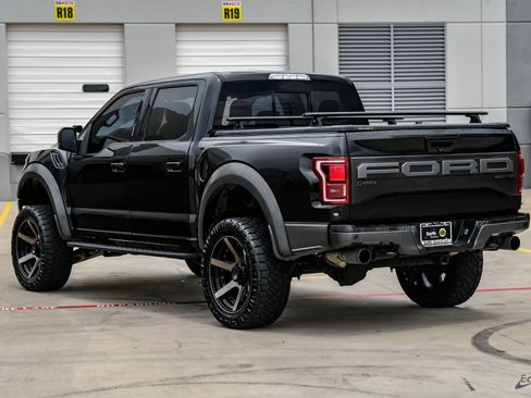 Used 2019 Ford F150 Raptor w/ Equipment Group 802A Luxury AWD/4WD image 10