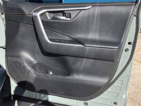 Used 2021 Toyota RAV4 Adventure image 10