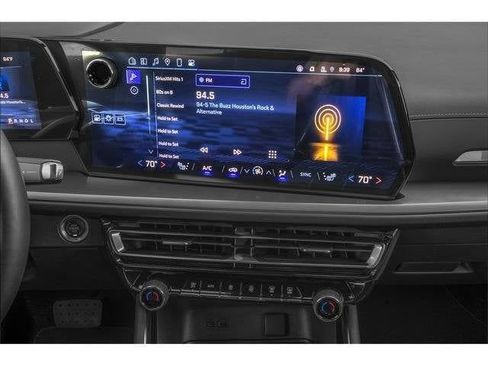 Used 2024 Chevrolet Traverse LS FWD image 78