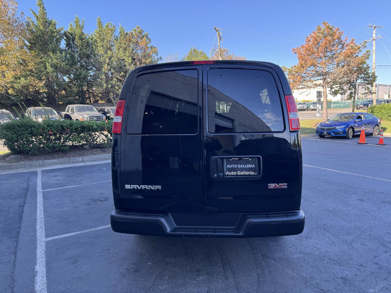 Used 2020 GMC Savana 3500 LS RWD image 7