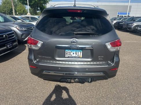 Used 2015 Nissan Pathfinder SL w/ Trailer Tow Package AWD/4WD image 4