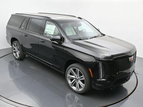 New 2026 Cadillac Escalade ESV Platinum Sport image 29