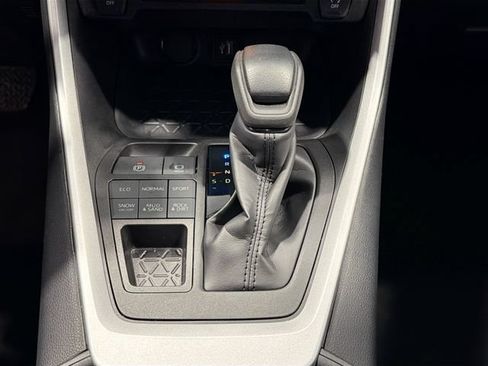 Used 2025 Toyota RAV4 LE AWD/4WD image 14