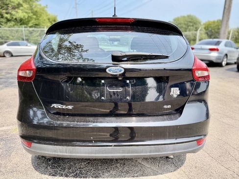Used 2017 Ford Focus SE FWD image 4