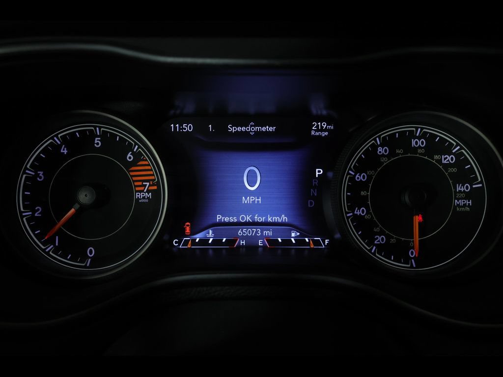 Used 2023 Jeep Cherokee Altitude Lux AWD/4WD image 22