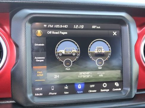 Used 2021 Jeep Wrangler Unlimited Rubicon w/ Xtreme Recon 35" Tire Package AWD/4WD image 29