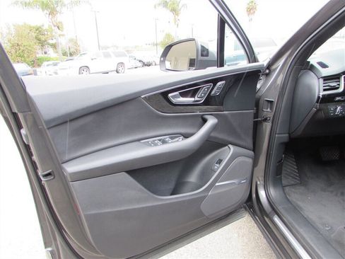 Used 2018 Audi Q7 3.0T Premium Plus w/ Premium Plus Package image 6