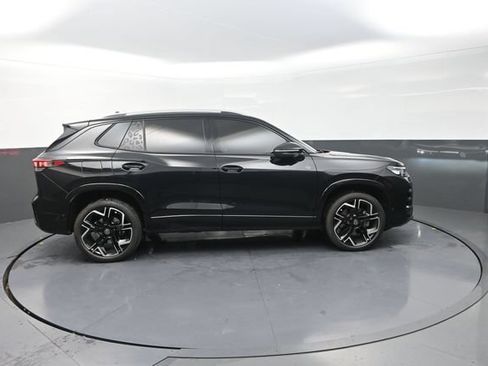 Used 2026 Volkswagen Tiguan SEL R-Line AWD/4WD image 14