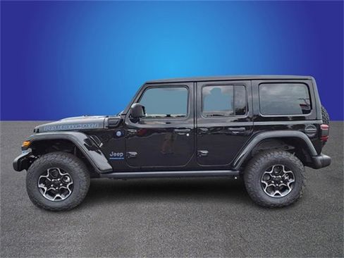 New 2023 Jeep Wrangler Unlimited Rubicon 4xe w/ Cold Weather Group image 4